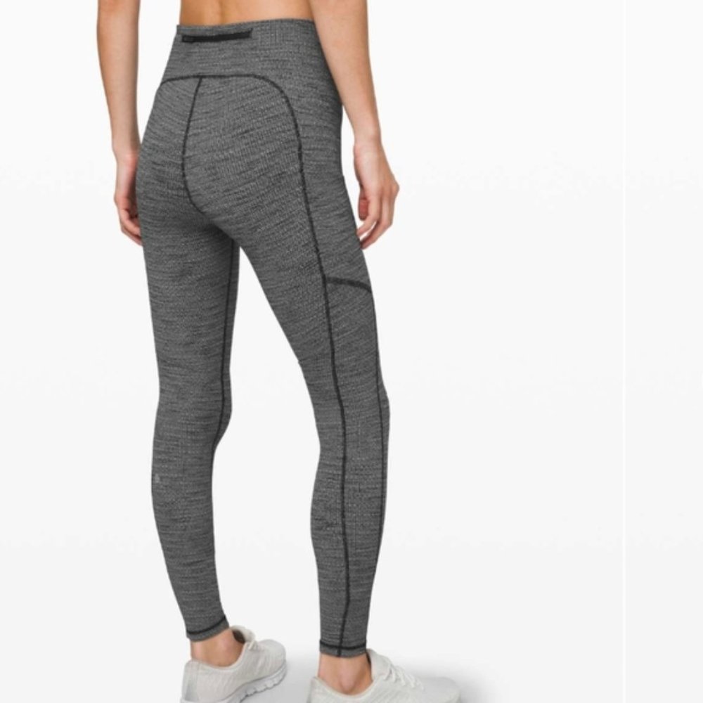 Lululemon Speed Up Tight 28" *Full-On Luxtreme Luon Variegated Knit Black Hthrd